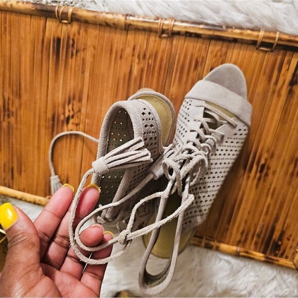 Marc Fisher Satire Lace Up Suede Leather Sandal. - Picture 3 of 14